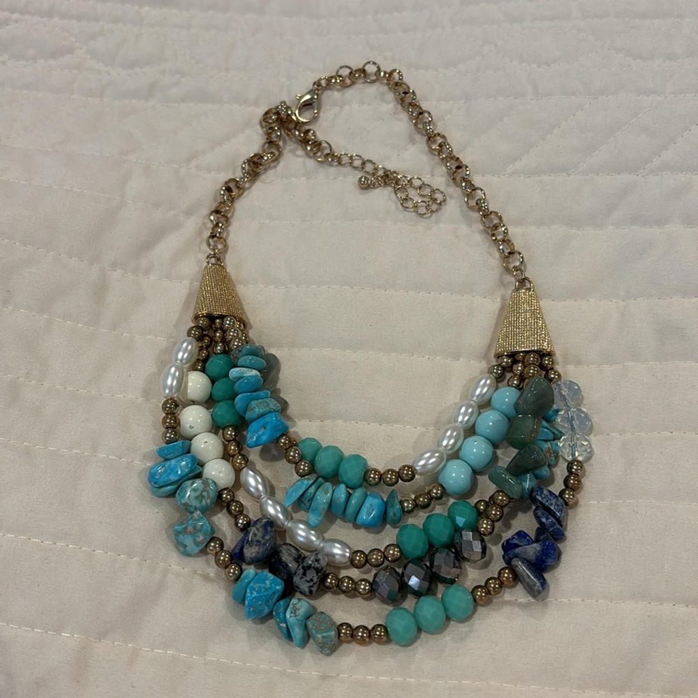 Elegant Multi-Color Beaded Necklace - Picture 4 of 7